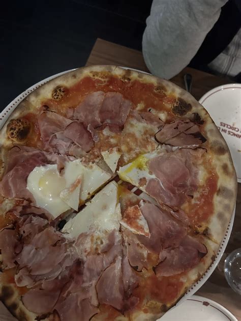 Crazy Pizza Milan In Milan Restaurant Reviews Menus And Prices