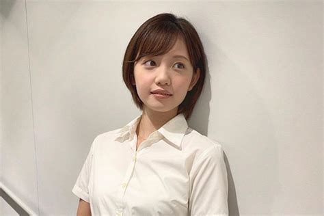 テレ東・田中瞳アナ、人生初で選んだ青色の衣装に「大人っぽくて素敵」「新鮮です」驚き Encount