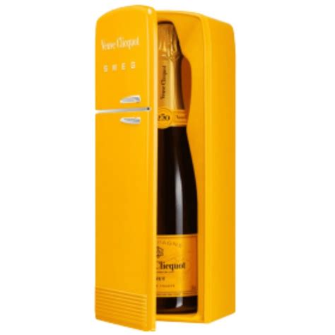 CHAMPAGNE VEUVE CLICQUOT BRUT GELADEIRA 750ML Tozzo Alimentos Ltda