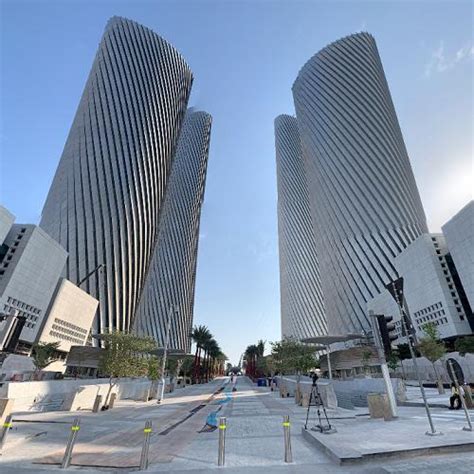 Lusail Plaza Towers Tallest Buildings In Qatar In Doha Qatar Google