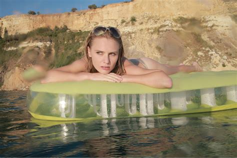 AMATEUR GIRL Domai Frida C Frida C High Porn