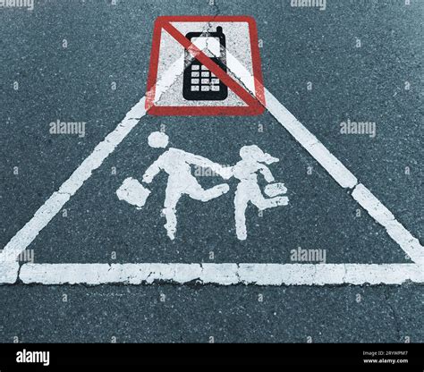 Cell phone ban school schools hi-res stock photography and images - Alamy