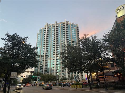 Terrell Daily Photo: Dallas condo tower