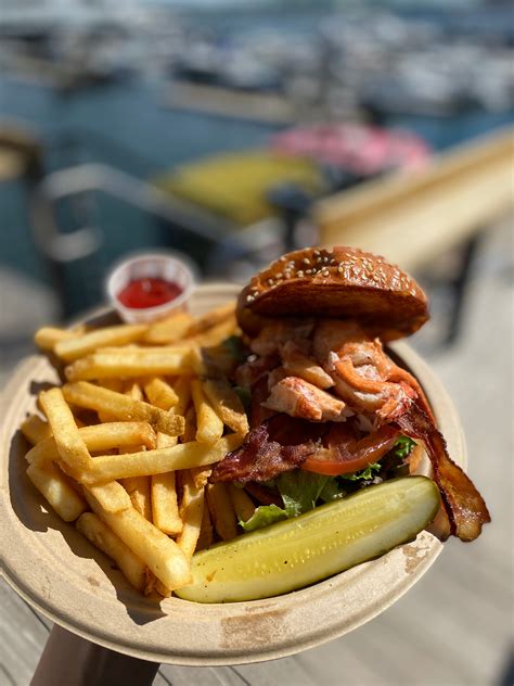 Portland, Maine Lobster Restaurant | Luke's Lobster Portland Pier