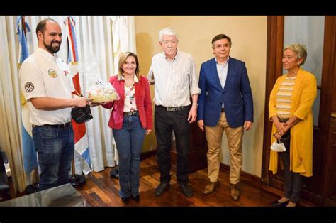 La intendente Fuentes recibió en la Municipalidad a representantes del