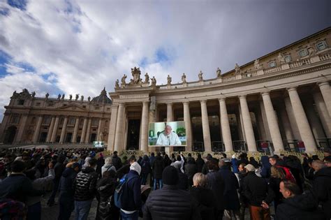 Sorge Um Franziskus Papst Ergreift Vorsichtsma Nahme Krankheit