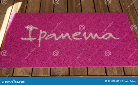 Ipanema Logo Sign And Brand Text Chain Wall Facade Shoes Store Of