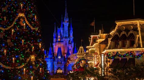 Happy Holidays! Festive Fun Begins Today at Walt Disney World Resort | Disney Parks Blog