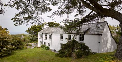 Jonathan Tuckey Design Adds Modern Extension To Traditional Cornish