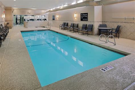 Hampton Inn & Suites Exeter Pool Pictures & Reviews - Tripadvisor