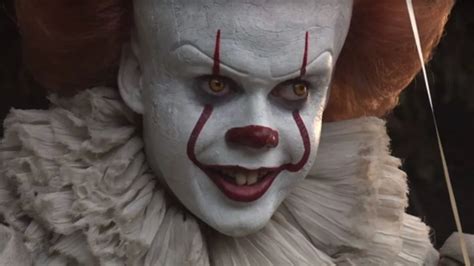 Bill Skarsgårds Pennywise Returns For It Prequel Series