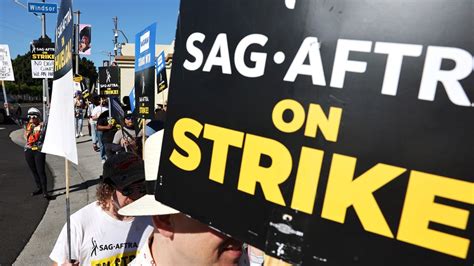 Thousands Of Sag Members Sign Letter In Solidarity With Actors Strike