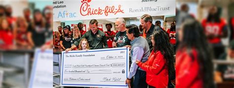 Mark Richt raises funds for Parkinson’s research - UGA Alumni