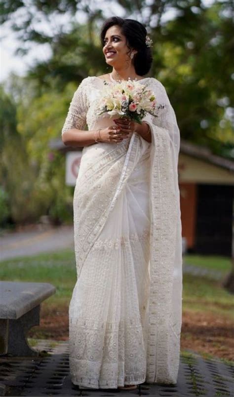 Pin By Jenni Jesu On Indian Christian Bridal Style Couple Wedding