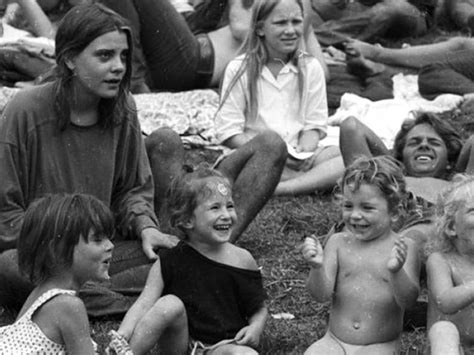 50 Rarely Seen Images From Woodstock 1969