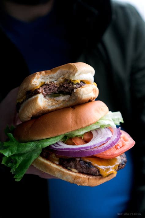 Best Burgers In Seattle A Locals Definitive List The Emerald Palate