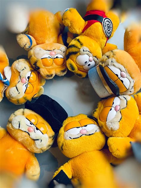 Vintage Garfield Plush, CHOOSE YOUR OWN, Retro 80's Garfield Plush Collectibles, Garfield ...