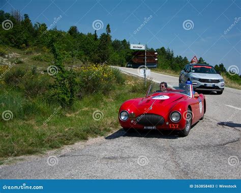 Cisitalia 202 S Mm Spider Nuvolari 1947 Num Antigo Carro De Corrida Em