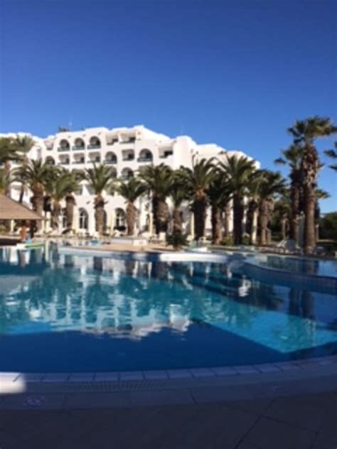 Blick Vom Pool Auf Das Ho Hotel Marhaba Beach Sousse