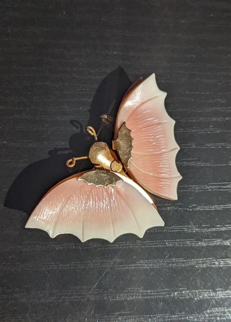 Vintage Pink And Gold Tone Moth Butterfly Brooch Bea Gem