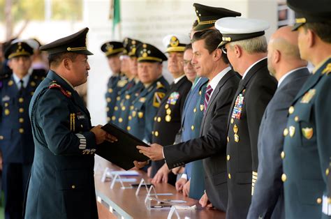 Entrega De Condecoraciones Para Personal Que Ayud A Reducir La