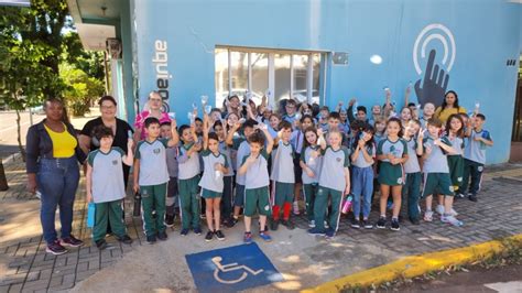 Alunos Da Escola Bento Munhoz Da Rocha Neto Visitam O Aquiagora Net E