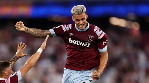 West Ham 3 1 Viborg Gianluca Scamacca Scores His First Goal For The Hammers Who Hold A Two Goal