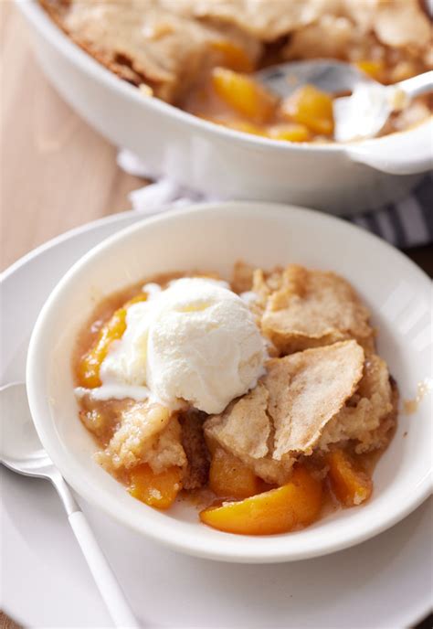 Easy Peach Cobbler With Canned Peaches