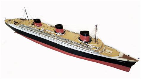 SS Normandie Ocean Liner model kit, 1935, 1/350