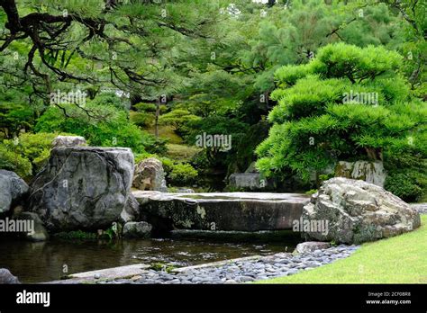 Imperial palace gardens kyoto hi-res stock photography and images - Alamy