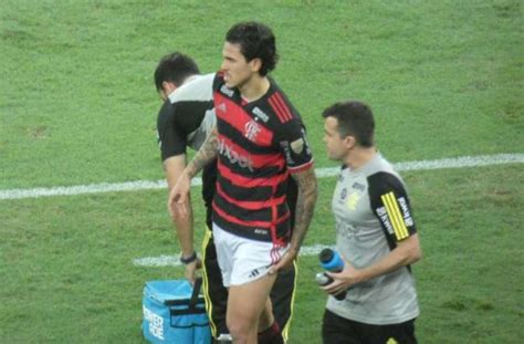 Futebol Pobre E Sem Criatividade Flamengo Vai Se Esfarelando