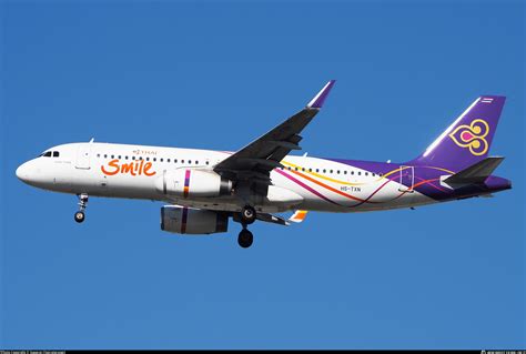 HS TXN Thai Smile Airbus A320 232 WL Photo By Suparat Chairatprasert