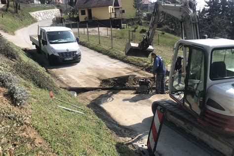 FOTO Urejanje Meteorne Kanalizacije V Lendavskih Goricah Lendavainfo