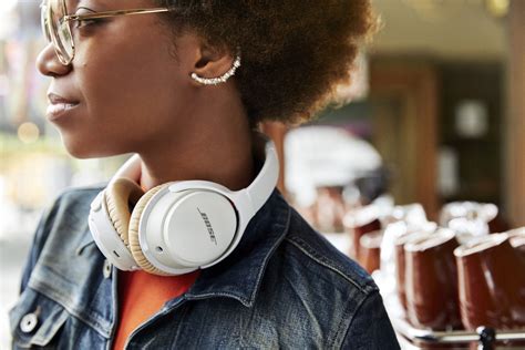 Bose Ear Headphones Review Does Soundlink Ae2 Live Up To The Hype Jays Tech Reviews