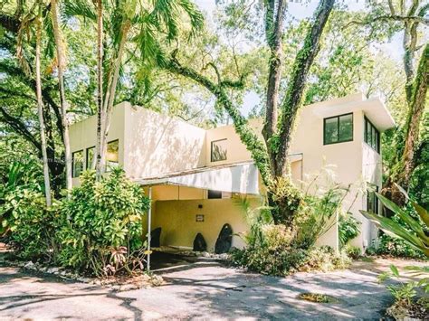 2943 Day Ave, Miami, FL 33133 | realtor.com®