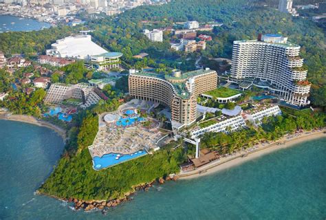 Royal Cliff Beach Hotel , book your golf getaway in Pattaya