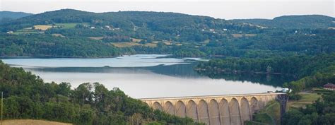 Panneci Re Lake La Bourgogne