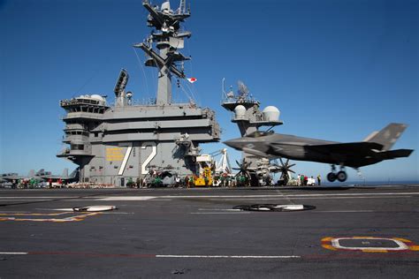 U.S. Navy 2021: The Year in Photos > United States Navy > Detail