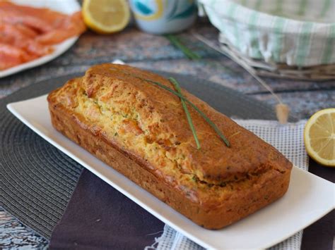 Cake au saumon fumé citron et ciboulette Recette Ptitchef