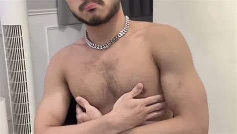 免费的 Taiwanese Gay 色情视频 2 xHamster