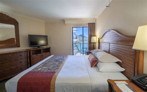 Rooms With Ocean Views | Outrigger Waikiki Beach Resort