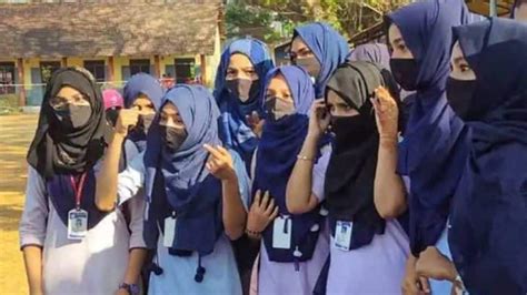 Sc Agrees To List Pleas Against Karnataka Hc Order Upholding Hijab Ban