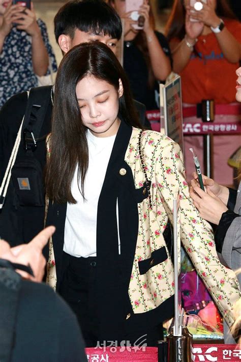 Blackpink Jennie Airport Photos At Gimpo Off To Japan September