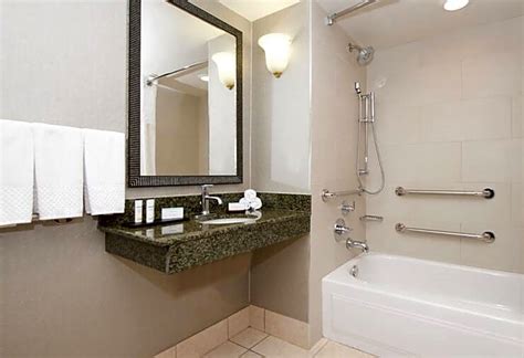 Embassy Suites by Hilton Detroit - Livonia/Novi