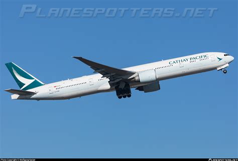 B KPM Cathay Pacific Boeing 777 367ER Photo By Wolfgang Kaiser ID