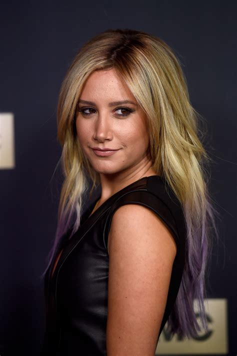 Ashley Tisdale Emmy Rossums Smoky Eye Is Your Go To Party Look This