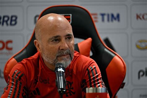 Jorge Sampaoli é apresentado no Flamengo O importante é que joguem os