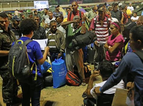 Fluxo De Venezuelanos Em Pacaraima Salta Abertura De Fronteira