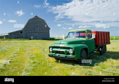 Old Truck And Barn Hi Res Stock Photography And Images Alamy