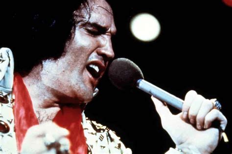 Cuándo y de qué murió Elvis Presley el rey del rock and roll LA NACION